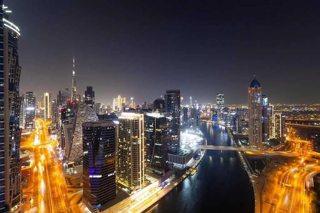 Burj Khalifa View Apartment In Business Bay Dubaj