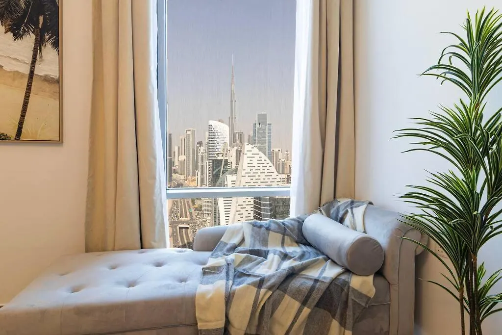 Burj Khalifa View Apartment In Business Bay Dubai 0*,