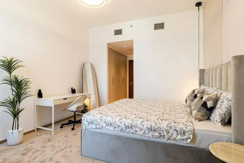 Burj Khalifa View Apartment In Business Bay Dubai