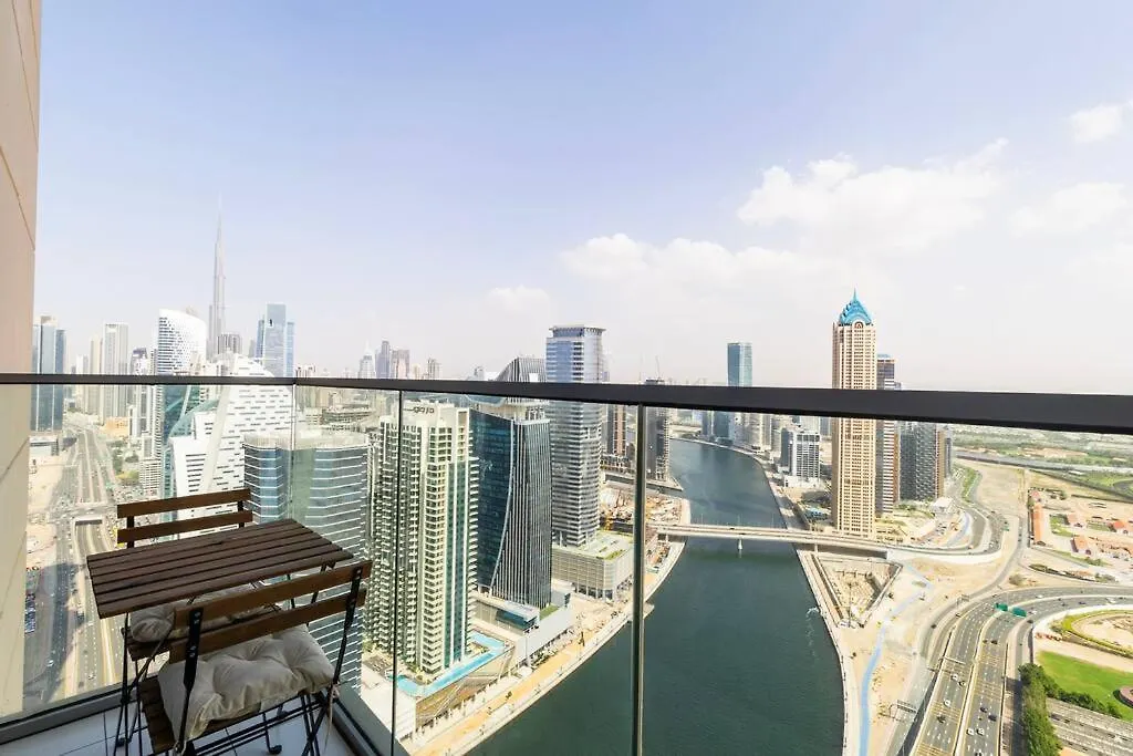 Burj Khalifa View Apartment In Business Bay Dubai 0*,